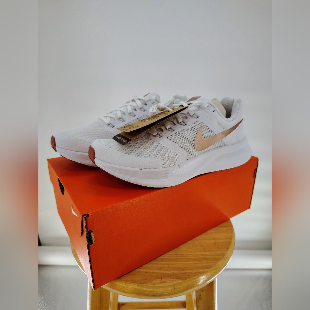 Nike Run Swift 3 White Metalic Red Broze Women's Sneakers Running Shoes